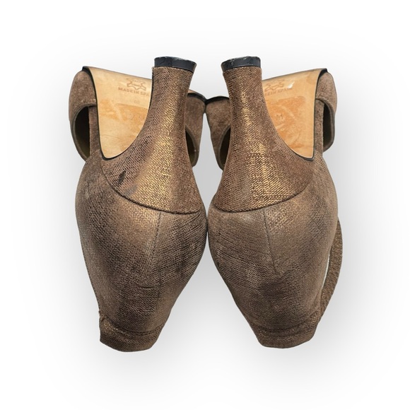 Vintage: Evan Piccone 𖣊 T Strap D’Orsay Heels 𖣊 Textured Metallic Bronze 𖣊 7M - Picture 12 of 16